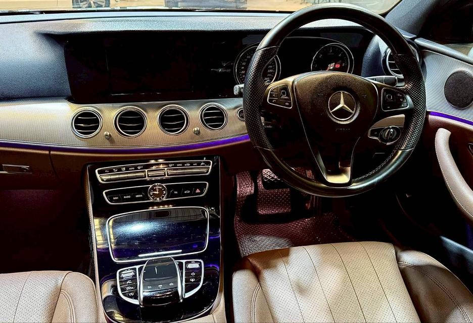 Mercedes-Benz E220d Avantgarde W213 ปี 2017 7