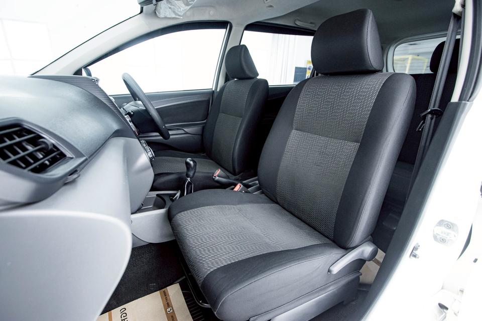 รหัสรถ 1D663 AVANZA 1.5 E MT 2013 6