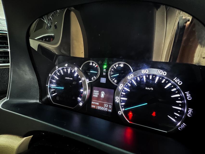 ขาย Toyoya Alphard 2.4V ปี12 9