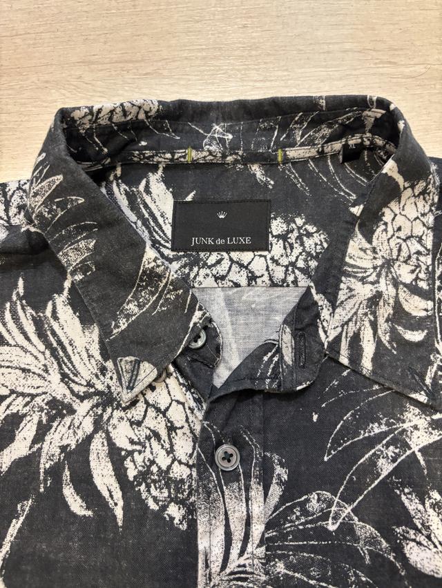เสื้อเชิ๊ตผู้ชาย