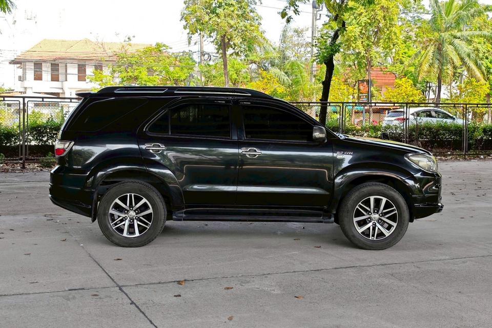 Toyota Fortuner 2.7 V 2WD AT ปี 2009