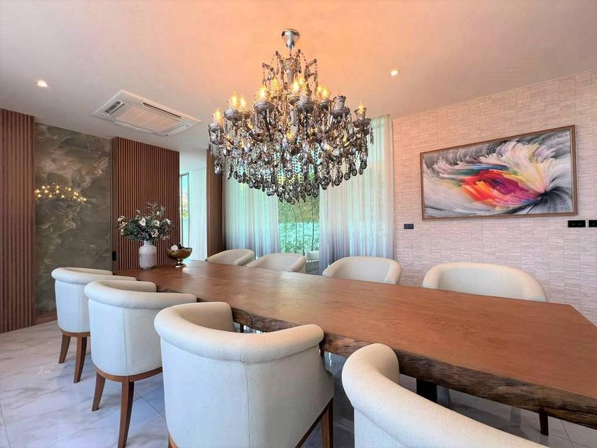 บ้านหรู รามอินทรา พูลวิลล่า กรุงเทพ สระว่ายน้ำส่วนตัว ออกแบบสวย Luxury Pool Villa | Private Resort Living in the City 4