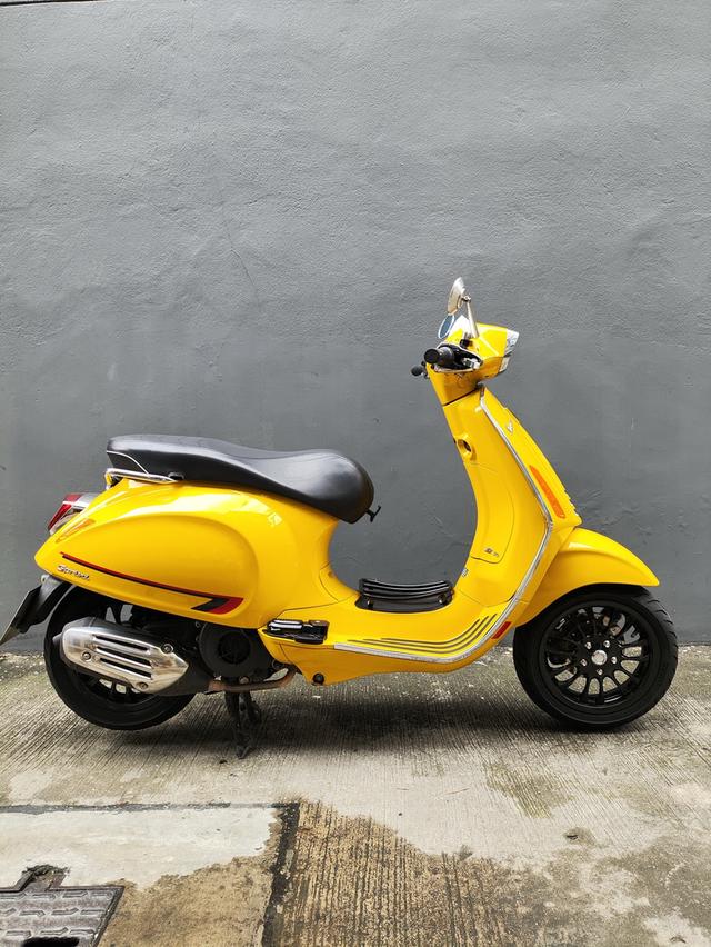Vespa sprint 150 ปี 2021 6