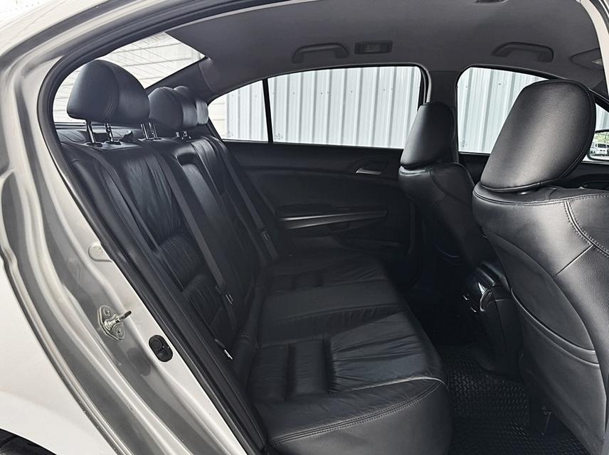 Honda Accord 2.4EL เบนซิน เกียร์ออโต้ ปี2011 14