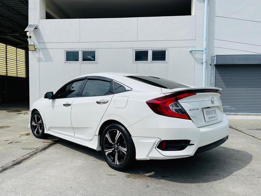 HONDA CIVIC 1.5TURBO RS ปี2017 สีขาว TOP 4