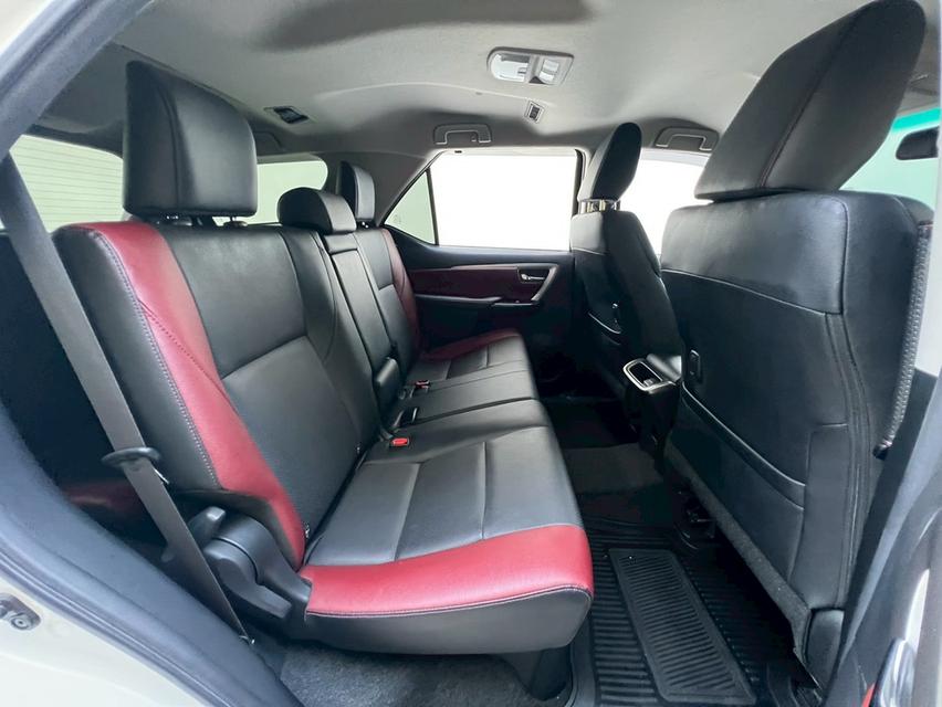 ปี 2022 TOYOTA FORTUNER, 2.4 COMMANDER รูปที่ 9