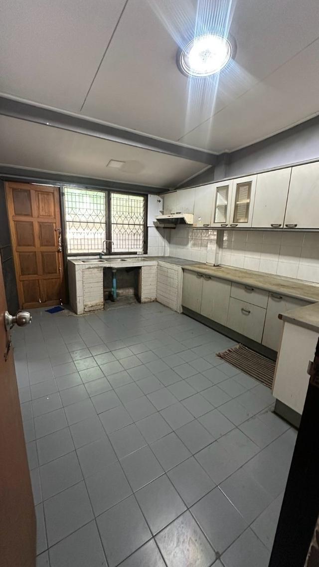 House  for rent Bigger area   114 sq.wah  5 Beds without furniture furniture  zone Lat Phrao ,Chatuchak not far from Chtuchak Park BTS LINE 6