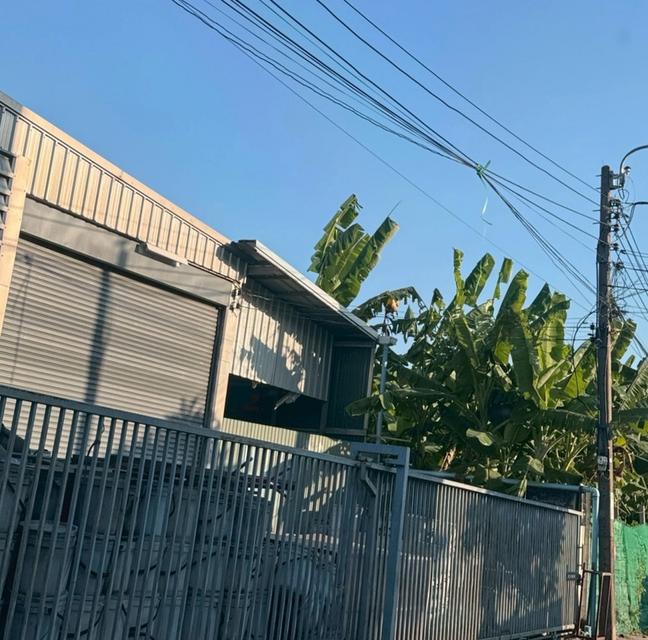 ขายที่ดินพร้อมโกดัง 90 ตร.ว. ซอยโชคชัย 4 ซอย 78 แยก 13 ใกล้ เซ็นทรัล อีสต์วิลล์ 3