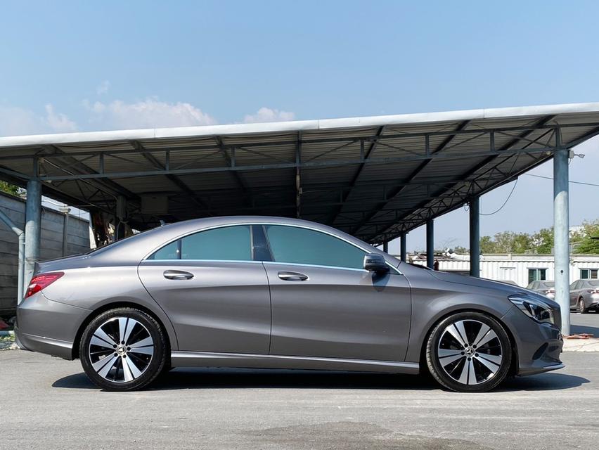 Mercedes-Benz CLA200 Urban Facelift W117 ปี2018 เลขไมล์ 73,xxx km 4