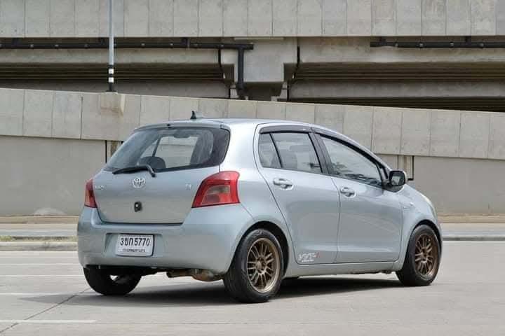 Toyota Yaris ขายถูกๆ 3