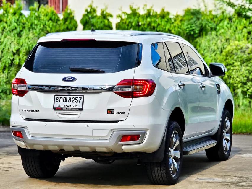 FordFord Everest 6