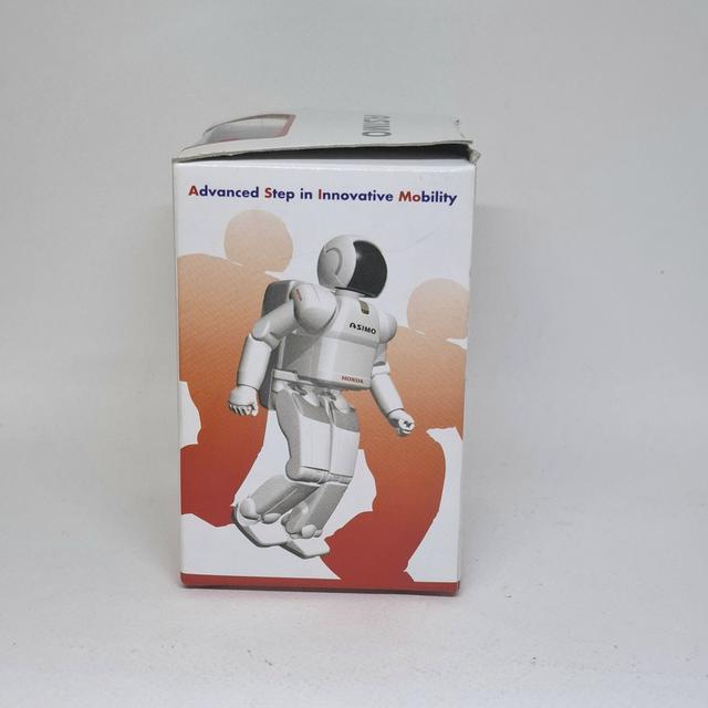 กระปุกออมสินรูปหุ่นยนต์ ASIMO - HONDA