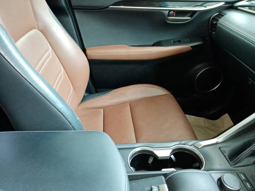ขายรถ Lexus NX300H ปี2015 Grand luxury  มือเดียว รถศูนย์ รามอินทรา 4
