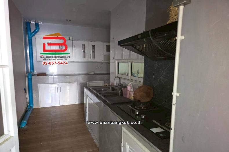 บ้านเดี่ยว เนื้อที่ 56 ตร.ว. หมู่บ้าน นนทวี วิลล์ 7 ถ.สกุลดี-กลางเมืองหนองจอก : Noantawee Ville 7 Sakuldee-Nongjok ถนนเชื่อมสัมพันธ์ แขวงหนองจอก เขตหน 10