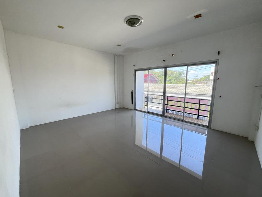 อาคารพาณิชย์/ทาวเฮ้าส์ 4