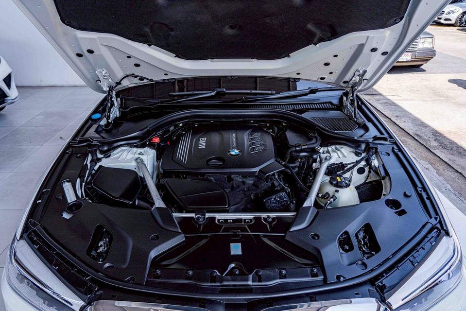 รหัสรถ NP8751 รุ่นรถ : BMW 520D M SPORTปีรถ : 2019 รูปที่ 17