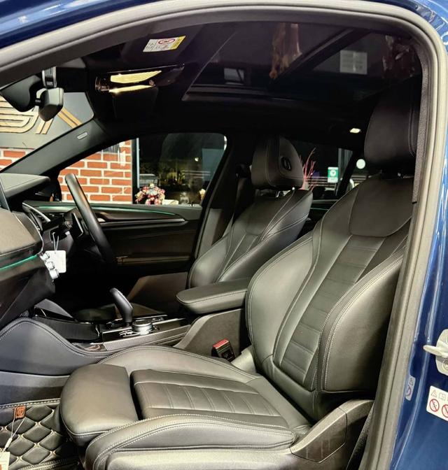#เทรนด์วันนี้ BMW X4 xDrive20d M-Sport (G02) ปี 2022ราคา 1,390,000📍รายละเอียด-รถมือเดียวป้ายแดง-BSI 143871 km รูปที่ 9