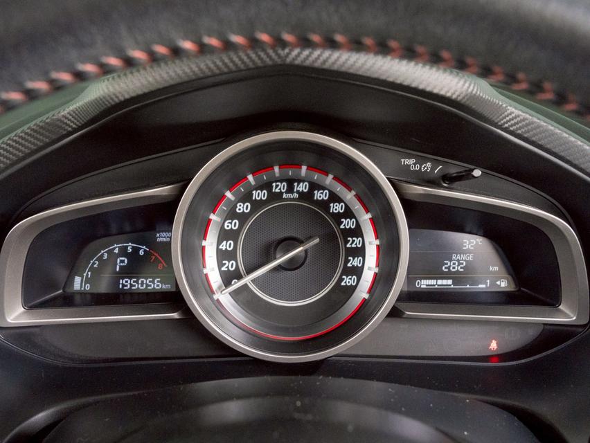รหัสรถ 12AT520 Mazda 3 2.0 C | ปี : 2014 7