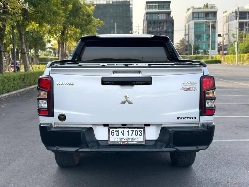 รหัส QT1703 Mitsubishi Triton Double Cab 2.4 Athetes เกียร์ A/T 4WD สีขาว White Diamond ปี2021 10