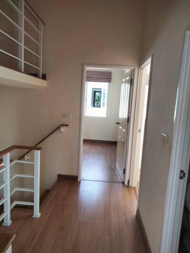 ขายทาวน์โฮม 2 ชั้น หมู่บ้านโกลเด้น ทาวน์ ลาดพร้าว ซอยนวมินทร์ 42 แยก 27 ถนนประเสริฐมนูกิจ แขวงคลองกุ่ม เขตบึงกุ่ม กรุงเทพ ขายราคา 4.30 ล้านบาท 13