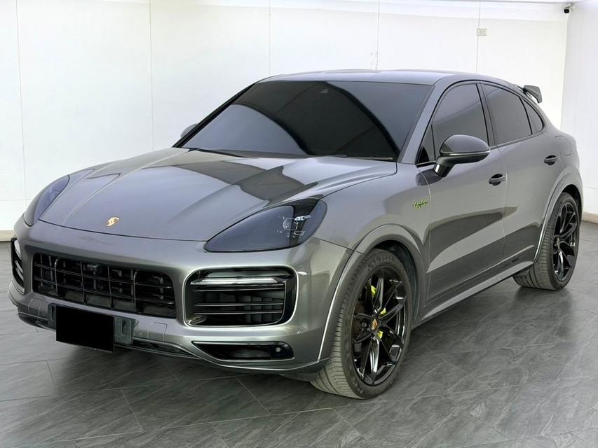 Porsche Cayenne E-Hybrid Coupe Lightweight