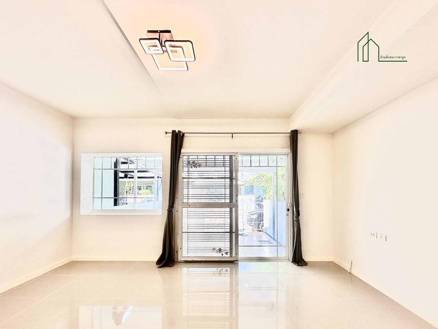 ขายทาวน์โฮม 2 ชั้น หมู่บ้าน วิลลาจจิโอ บางนา บางบ่อ ใกล้ ม.เอแบค  5