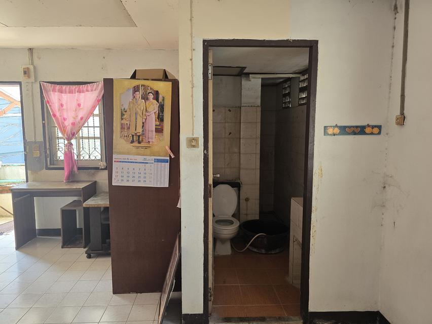 ขายทาวน์เฮ้าส์เนื้อที่ 33 ตารางวา อยู่ซอยประชาราษฎร์บำเพ็ญ 1 ถนนรัชดาภิเษก เขตดินแดง หน้าปากซอย คือ แยกพระพิฆเนศ 20