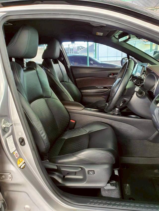 #TOYOTA C-HR 1.8 HYBRID HIGH ปี 2018 สีเทา-ดำ เกียร์ AT #รถมือเดียว #มีประกันภัยชั้น1 #รถเข้าศูนย์ตลอด 🌟 ราคา 449,000 บาท 🌟 เครดิตดีฟรีดา รูปที่ 9