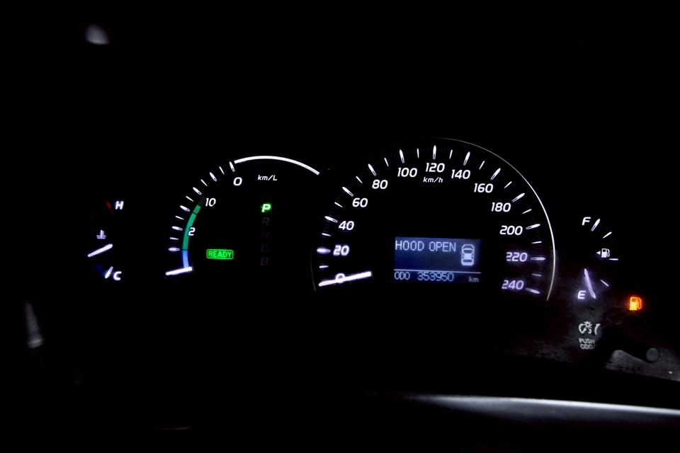  TOYOTA CAMRY 2.4 HYBRID 2011  9