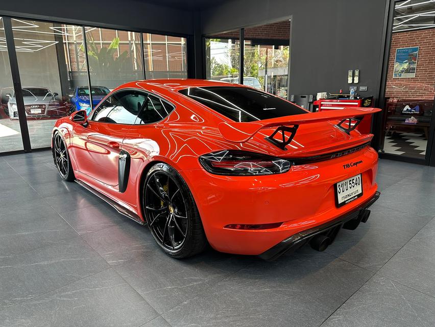 Porsche Cayman 718 3