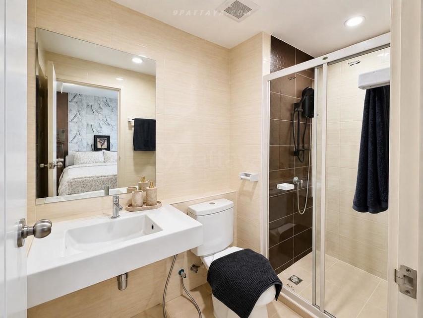 For Rent — 2-Bedroom Condo at Natureza Art North PattayaBeautiful fully furnished condo for rent at Natureza Art North Pattaya. Warm, private 5