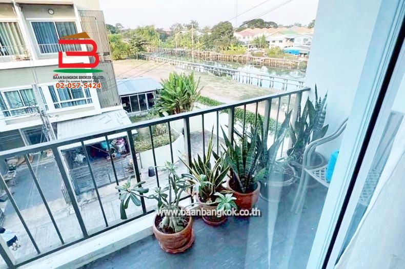 ทาวน์โฮม หมู่บ้านนลินอเวนิว 3 เนื้อที่ 16.2 ตร.ว (ซอยเคหะร่มเกล้า 72) ถนนรามคำแหง แขวงสะพานสูง เขตสะพานสูง 6