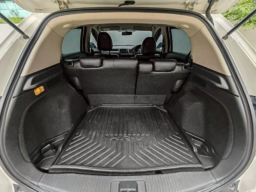 2015 HONDA HR-V 1.8E 12