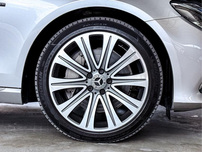 รหัสรถ WRT1030 2019 BENZ E-CLASS, E350e 2.0 EXCLUSIVE 17