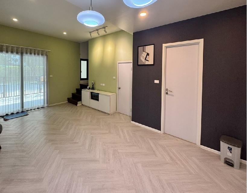 ให้เช่าทาวน์โฮม / โฮมออฟฟิศ 3 ชั้น โครงการ Plex อ่อนนุช-วงแหวน / เฟอร์นิเจอร์บางส่วน / แอร์ทั้งหลัง / อยู่อาศัย หรือ Home Office จดบริษัทได้ 4