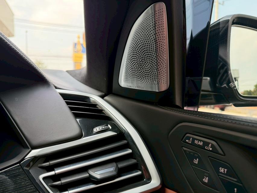 รหัสรถ KPV6721 2022 BMW X7 xDrive30d M SPORT 9