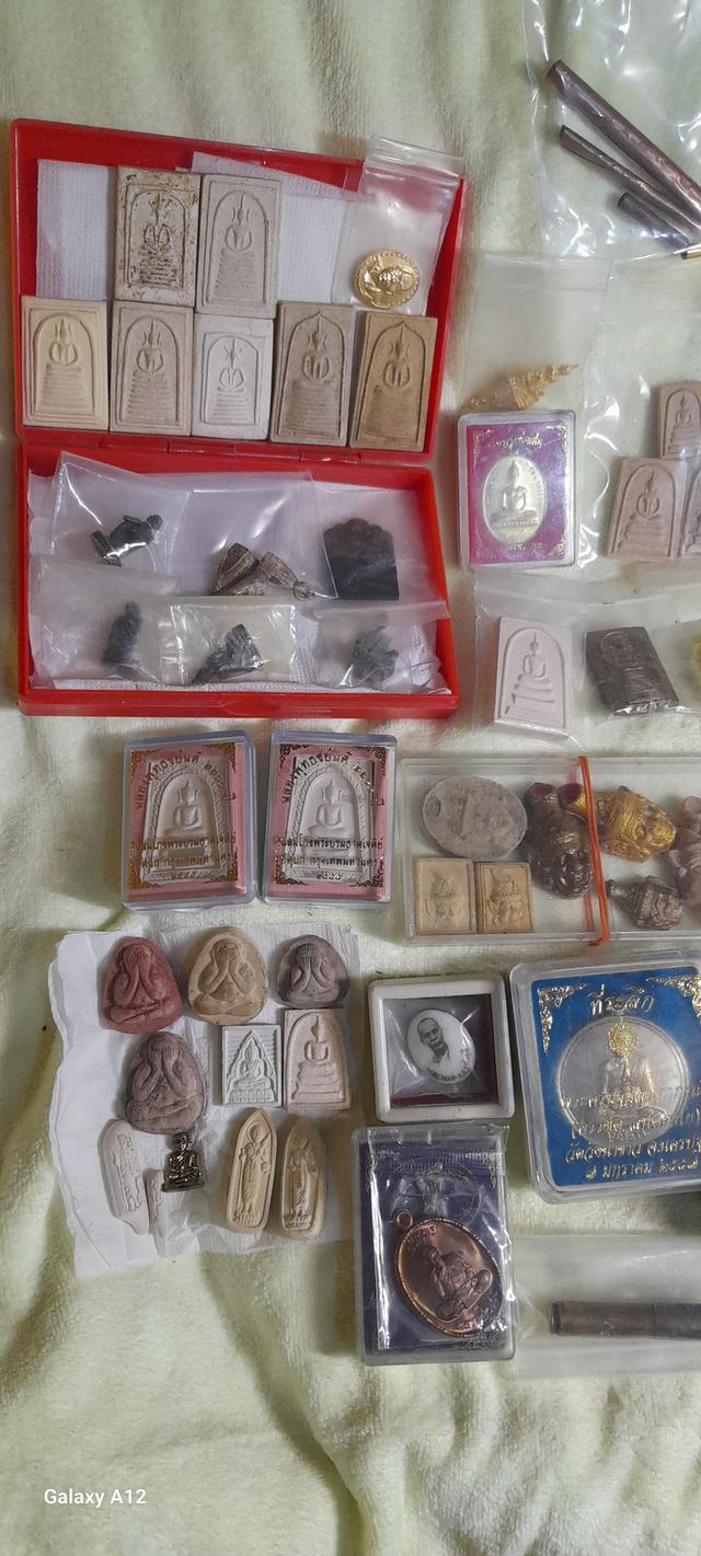 รวมพระเครื่องและเครื่องราง 8