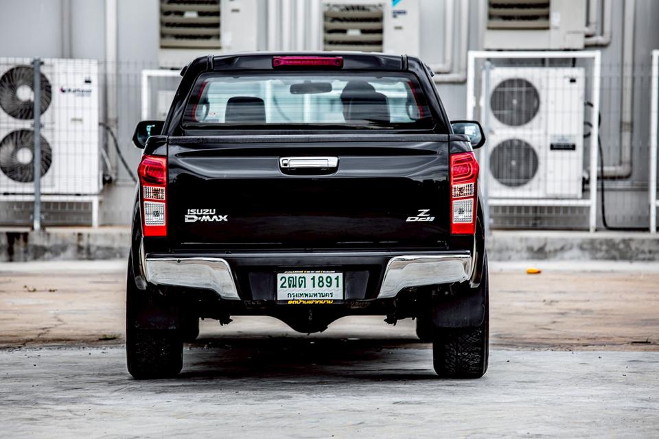 ISUZU D-MAX Hi-lander Cab 1.9 Ddi L ปี 2018 สีดำ มือเดียวป้ายแดง 7