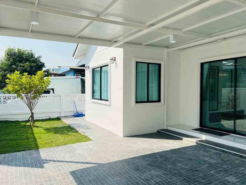 2Forrent ให้เช่าบ้านเดี่ยว 2ชั้น ซอยหมู่บ้านทุ่งเศรษฐี เลียบมอเตอร์เวย์ รหัสประกาศ  B983 6