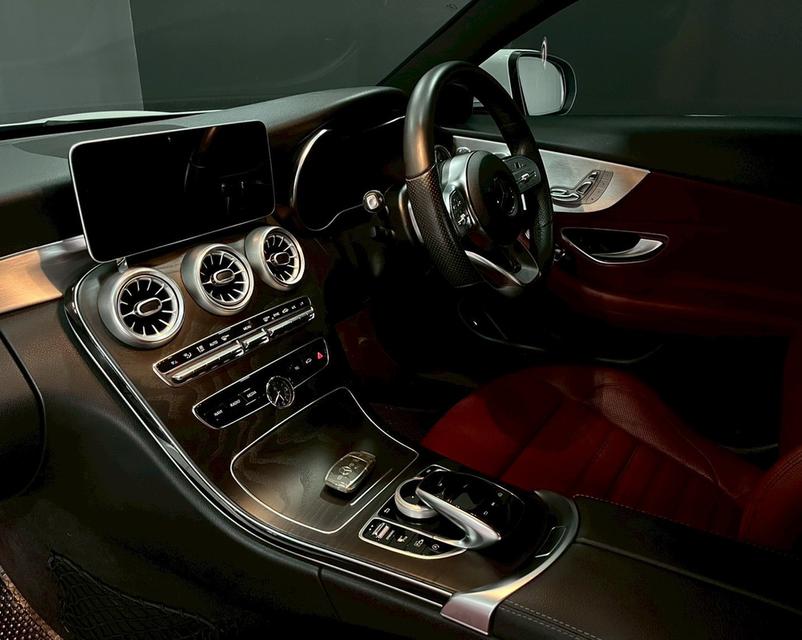 Benz C200 Coupe Amg Dynamic FaceLift ปี 2019 ชุดแต่ง C63 ทั้งคัน สภาพสวย 70,xxx โลเท่านั้น 9