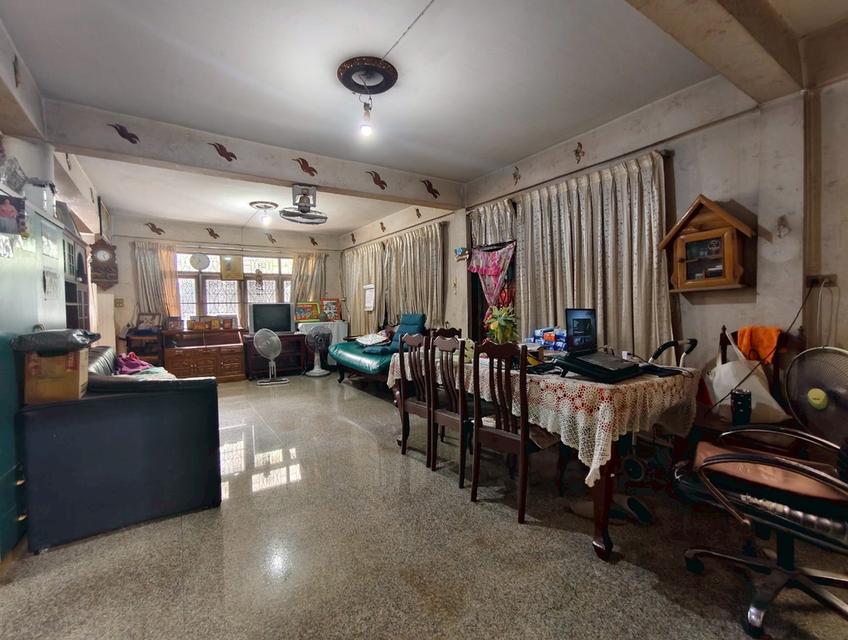 ที่ดินพร้อมบ้าน ซอยเสรีไทย 17 ใกล้สถานีตำรวจนครบาลบึงกุ่ม ถนนเสรีไทย แขวงคลองกุ่ม เขตบางกะปิ กรุงเทพมหานคร 12