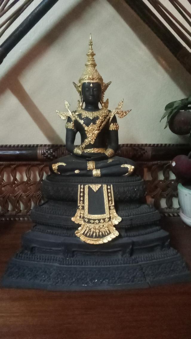 ให้เช่าพระมหาจักรพรรดิ์อู่ทอง