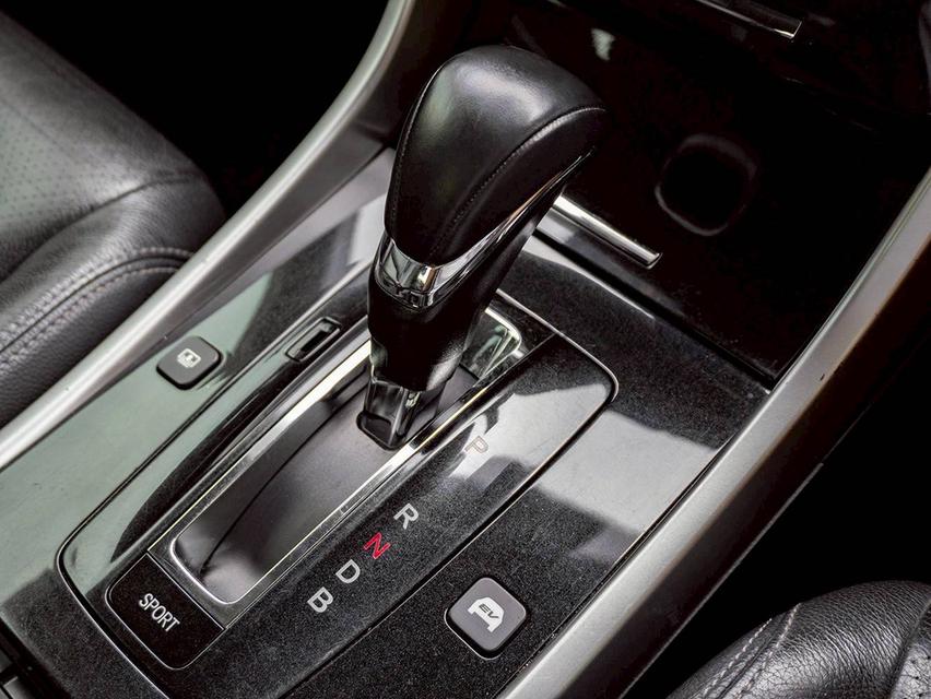 Honda Accord 2.0 Hybrid TECH AT ปี 2018✨ รุ่นท็อปสุด Hybrid ประหยัดสุด สภาพสวยมากกก 12