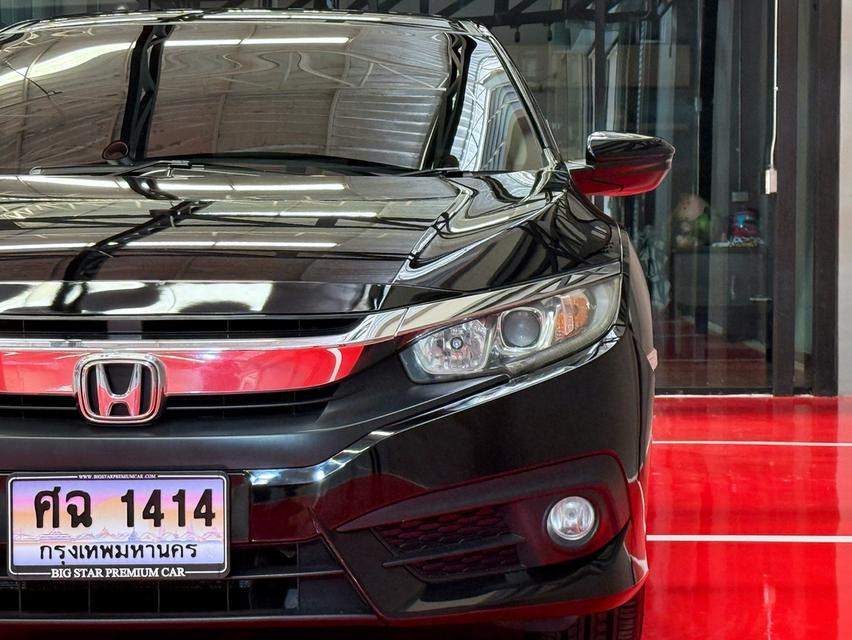 2017 HONDA CIVIC FC 1.8 EL รถมือเดียวออกป้ายแดง รถวิ่งน้อย เข้าศูนย์ทุกระยะ ไม่เคยมีอุบัติเหตุครับ 8