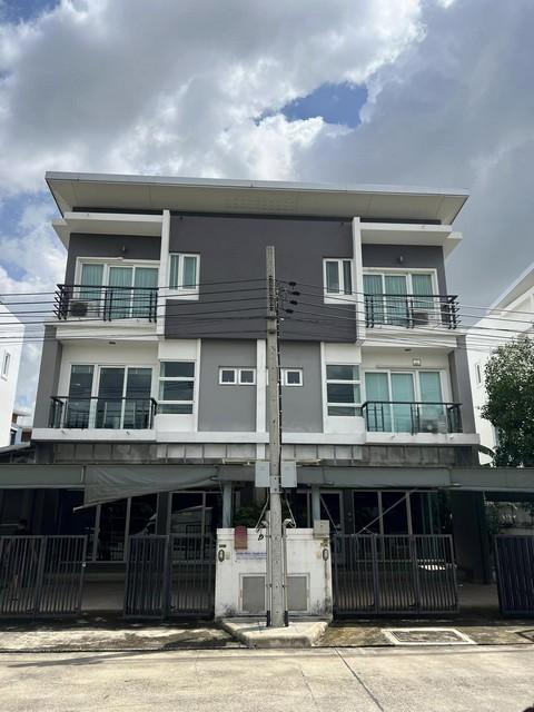 ให้เช่าโฮมออฟฟิศ 3 ชั้น 100 ตรว. 500 ตรม. หมู่บ้านชวนชื่นโมดัส วิภาวดี พร้อมโกดัง ติดริมถนนใหญ่วิภาวดี ใกล้สนามบินดอนเมื