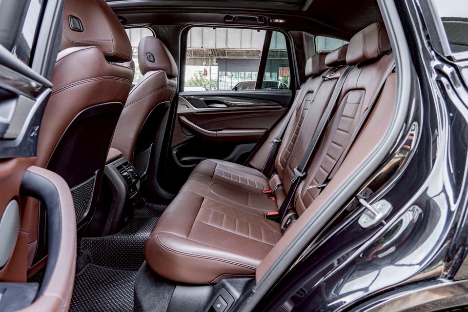 รหัสรถ NP970 รุ่นรถ : BMW X3 XDRIVE30e M SPORT ปีรถ : 2022 15