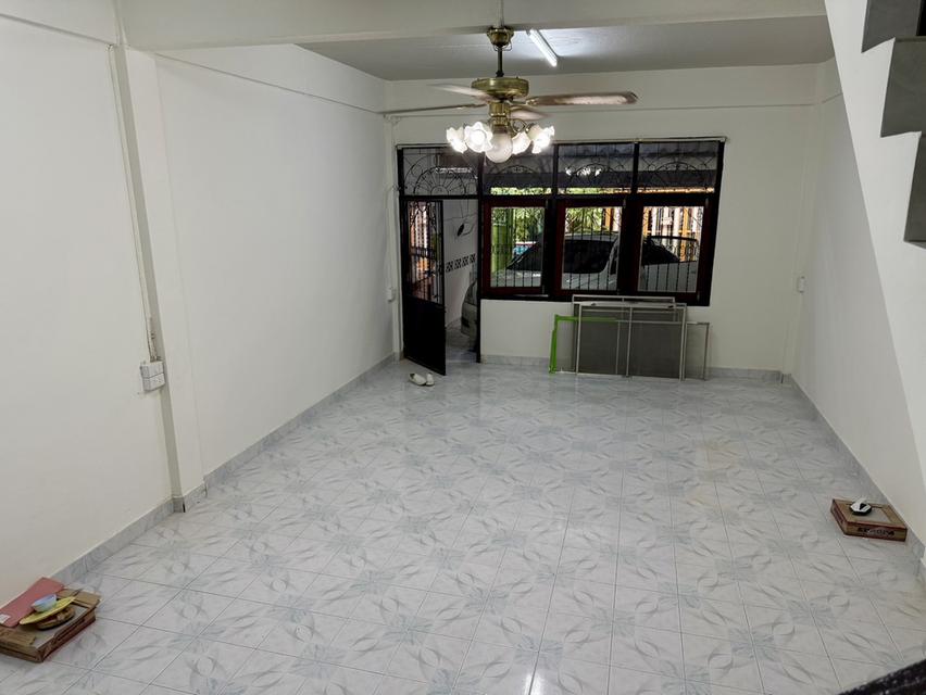 ขายทาวน์เฮาส์ 2 ชั้น ราคาถูก เพชรเกษม 54 แยก 4 ขนาด 17 ตร.ว. ใกล้MRT ภาษีเจริญ ซีคอน บางแค 4