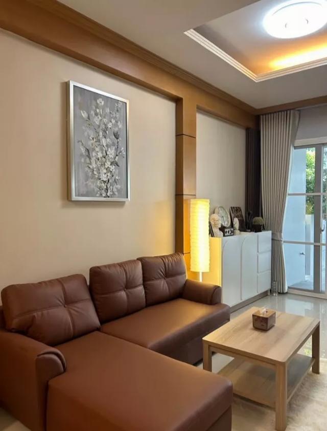ให้เช่าทาวน์เฮ้าส์ บ้านกลางเมือง เอสเซ้นส์ พระราม 9-ลาดพร้าว BRE25533