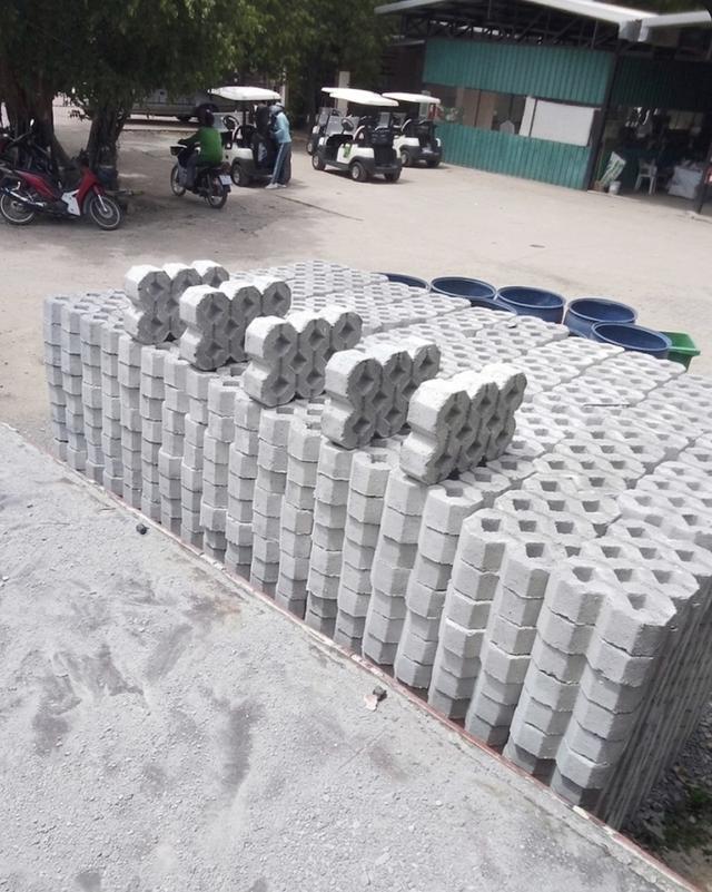 https://www.thaiinterblock.com/  บล็อกตัวหนอน แผ่นทางเท้า บล็อกแปดเหลี่ยม บล็อกปูหญ้า บล็อกหกเหลี่ยม ขอบทางเท้า 094-645-6262 / 092-280-9561
