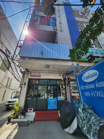 อาคาร4ชั้นติดถนนใหญ่บรมราชชนนีปากซอยบรม17 ใกล้เซนทรัลปิ่นเกล้า300เมตร 5